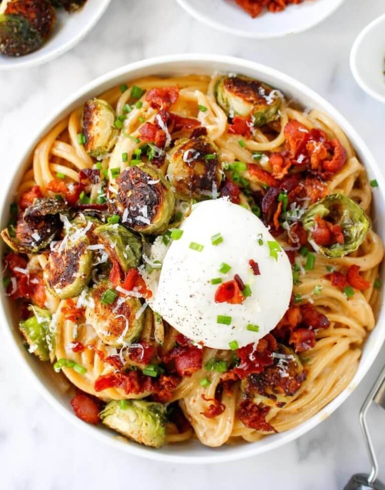 When it comes to comfort food there is nothing better than pasta! Check out all of these amazing Warming Pasta Dishes With Onions!