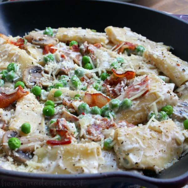 When it comes to comfort food there is nothing better than pasta! Check out all of these amazing Warming Pasta Dishes With Onions!